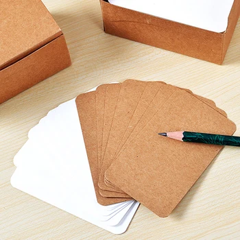 100x е Проста празна картонена отметката от крафт-хартия, направена от ръцете на Правоъгълна мини-картичка за съобщения, твърда хартия за студентски картички