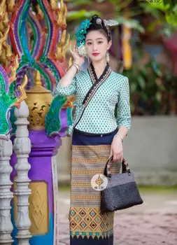 Традиционната есенна дрехи от жаккардовой тъкан в ретро стил за китайските жени Дай